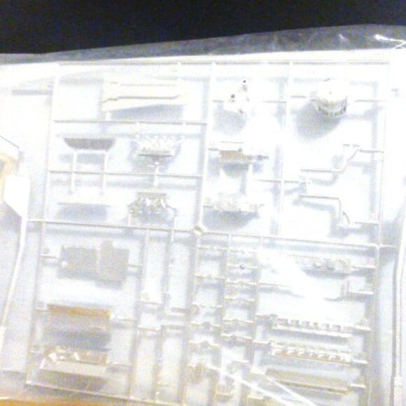 RARE Entex Jaguar XJ-S 1/16 Scale Model Kit Japan Precision Detail Diecast Model - Picture 14 of 16